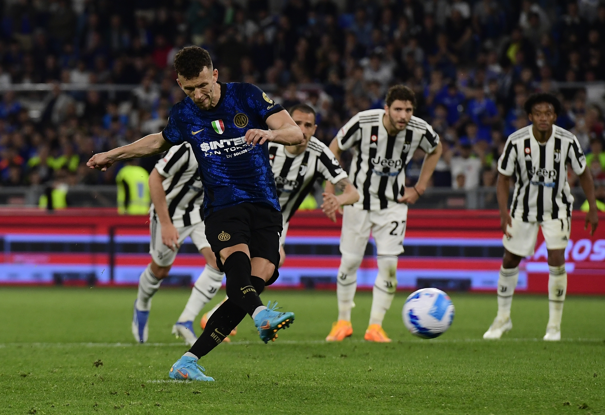 中欧体育即时比分-意大利杯赛前走向成谜，广州队强势反弹，信心回归，心理建设被强调